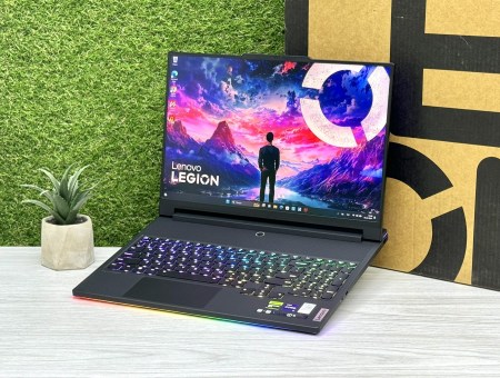 Lenovo Legion 9 16irx9 Carbon 2